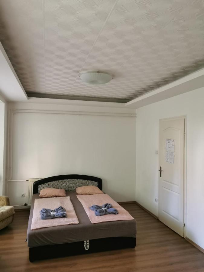 Carmen Pension Budapest Exteriör bild