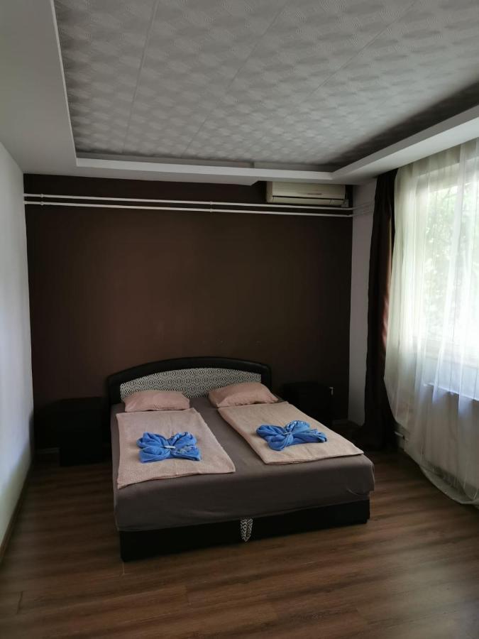 Carmen Pension Budapest Exteriör bild